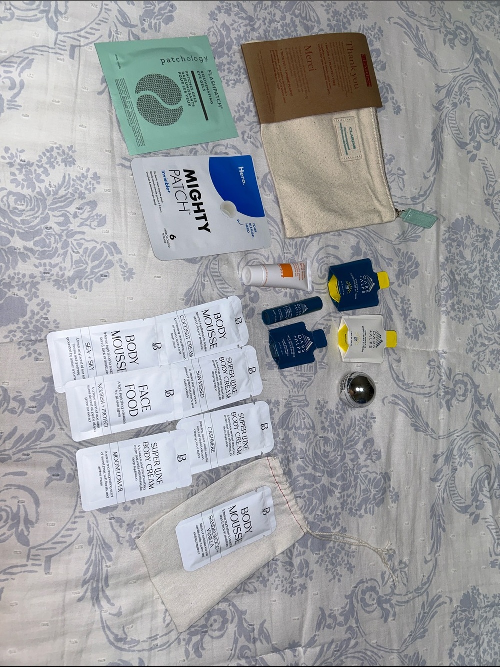 Clarins, Mighty Patch, Patchology, Oars + Alps Skincare Kit